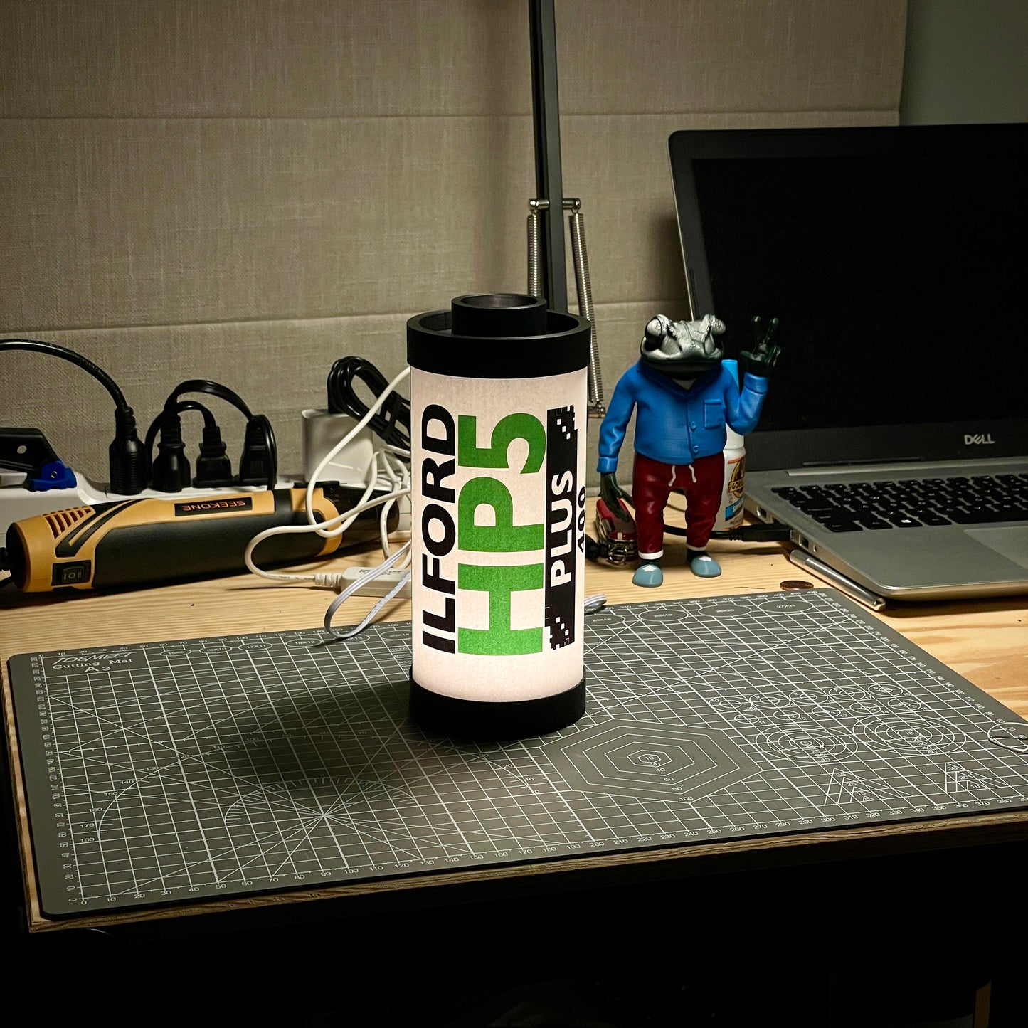 Ilford HP5 Film Lamp